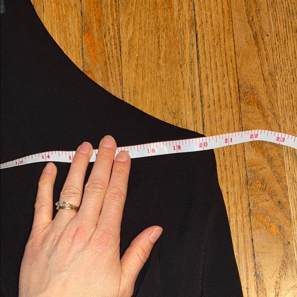 Vici Black Crop Tie-Front Tank Top - Picture 8 of 9